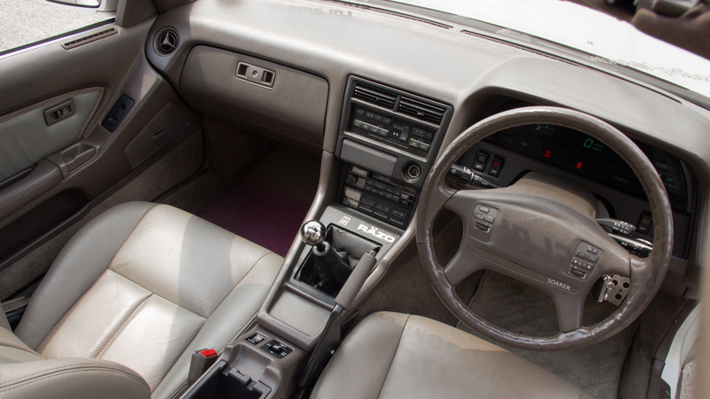 Illustration for article titled The Toyota Soarer Aerocabin Is The Ultimate In Open Air Rad Rides